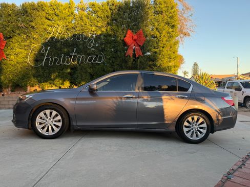 Used 2015 Honda Accord EX-L image 2