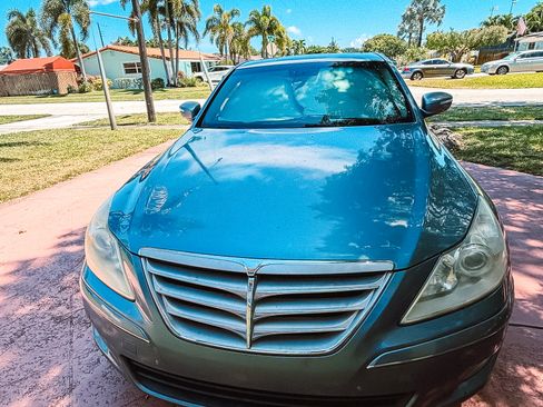 Used 2009 Hyundai Genesis 3.8 w/ Technology Pkg 4 RWD image 17