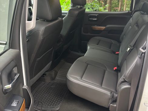 Used 2018 Chevrolet Silverado 1500 LTZ w/ Sport Package AWD/4WD image 17