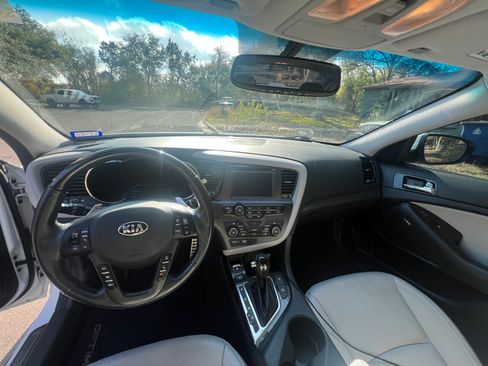 Used 2013 Kia Optima SX w/ Limited Pkg image 10