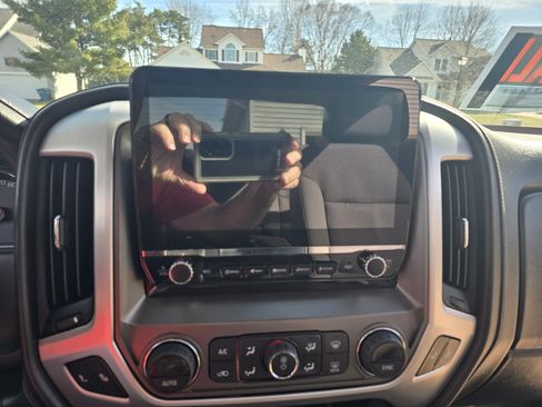 Used 2015 GMC Sierra 1500 SLE w/ SLE Value Package image 2