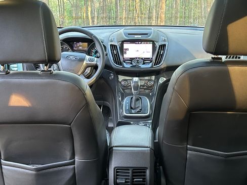 Used 2013 Ford Escape Titanium w/ Class II Trailer Tow Pkg AWD/4WD image 13