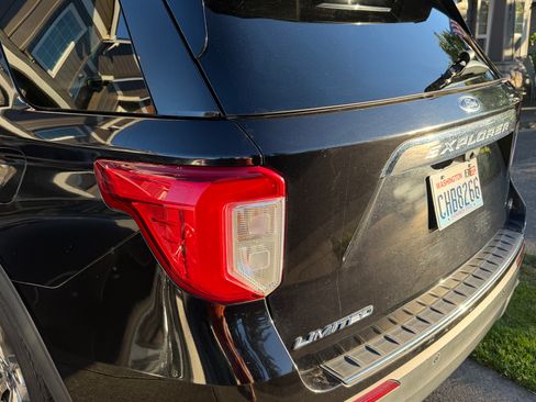 Used 2020 Ford Explorer Limited AWD/4WD image 5