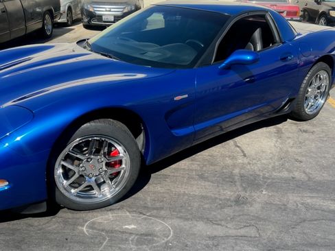 Used 2003 Chevrolet Corvette Z06 w/ Memory Package, 3 Drivers RWD image 1