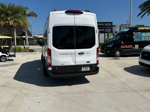 Used 2023 Ford Transit 350 XLT RWD image 5