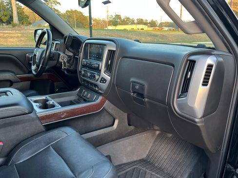 Used 2018 GMC Sierra 1500 SLT w/ SLT Premium Package image 10
