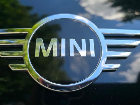 Used 2023 MINI Cooper Cooper Convertible 2D w/ Signature Upholstery Package image 13