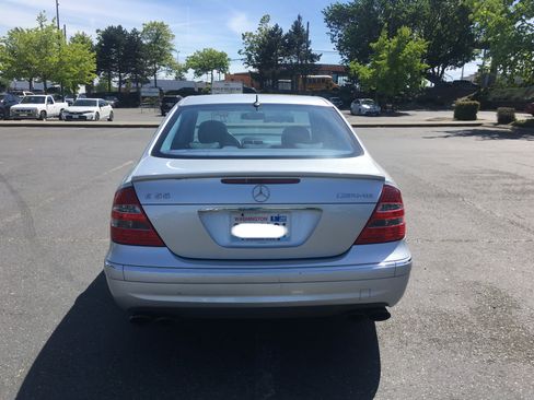 Used 2006 Mercedes-Benz E 55 AMG Sedan image 8