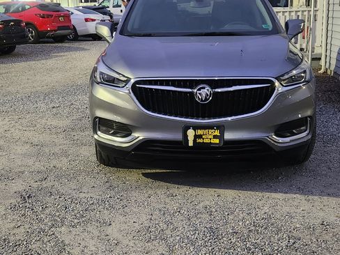 Used 2020 Buick Enclave Essence w/ Sound and Sites Package image 1