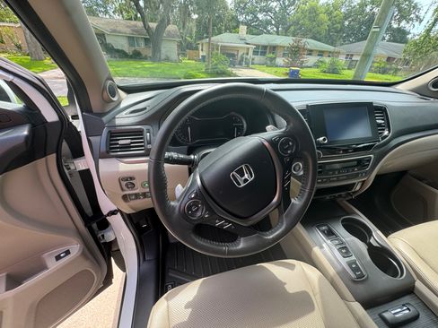 Used 2023 Honda Ridgeline RTL image 2