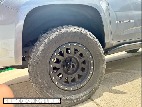 Used 2021 Chevrolet Colorado Z71 w/ Safety Package image 8