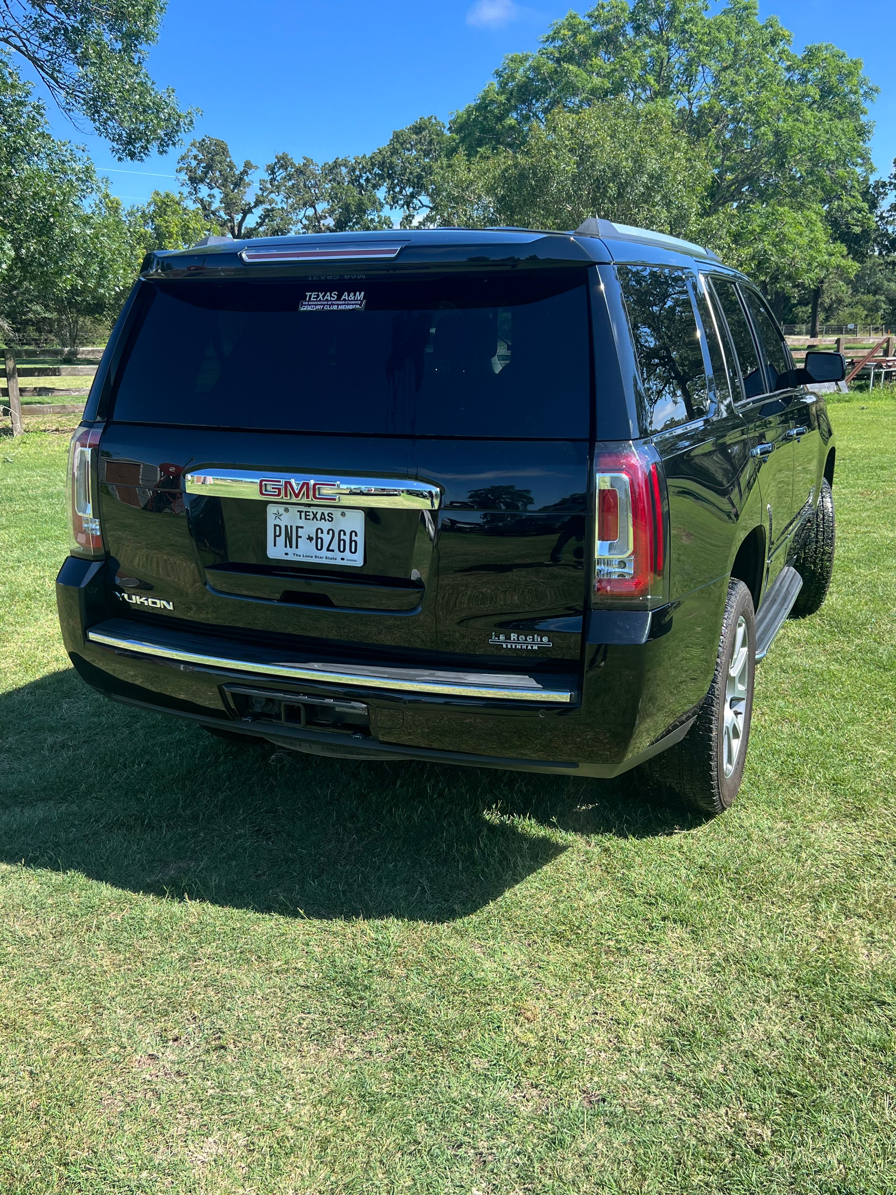 Used 2017 GMC Yukon Denali RWD image 5