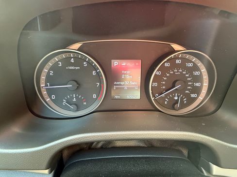 Used 2018 Hyundai Elantra SEL FWD image 9