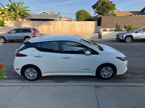 Used 2019 Nissan Leaf S w/ S Charge Package image 6