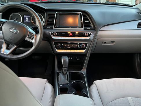 Used 2018 Hyundai Sonata SE image 9