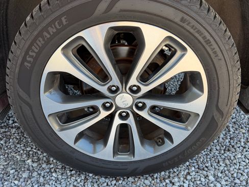 Used 2014 Kia Sorento SX w/ 3rd Row Package AWD/4WD image 8