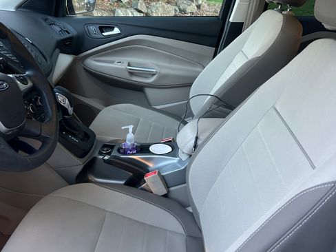 Used 2014 Ford Escape SE image 8