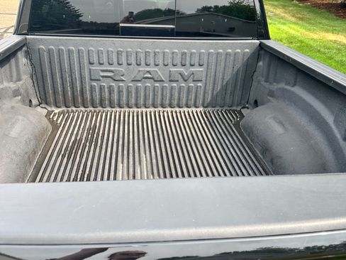 Used 2022 RAM 1500 Big Horn AWD/4WD image 6