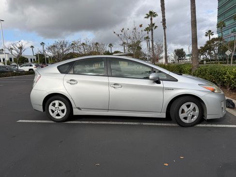 Used 2010 Toyota Prius Three image 5