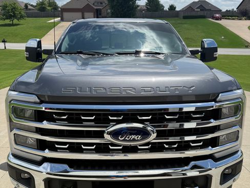 Used 2023 Ford F250 Lariat w/ Lariat Ultimate Package AWD/4WD image 6