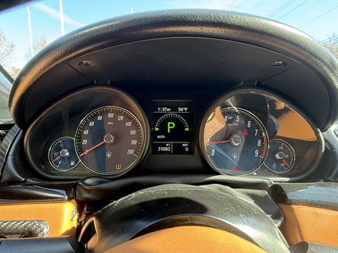 Used 2012 Maserati GranTurismo Sport image 16