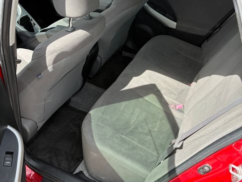 Used 2013 Toyota Prius Two image 9