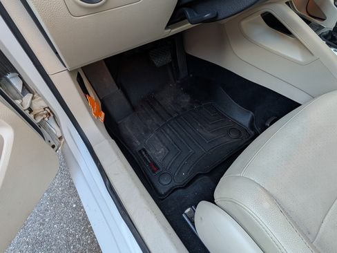 Used 2010 Volkswagen Jetta Limited Edition image 6