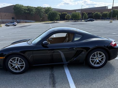 Used 2007 Porsche Cayman RWD image 4