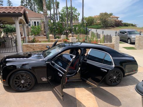 Used 2012 Bentley Mulsanne RWD image 22