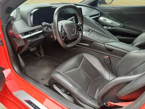 Used 2022 Chevrolet Corvette Stingray Coupe 2D w/ Z51 Performance Package image 9