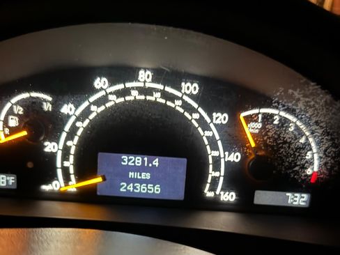 Used 2000 Mercedes-Benz S 500 image 13