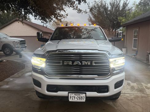 Used 2022 RAM 2500 Laramie image 2