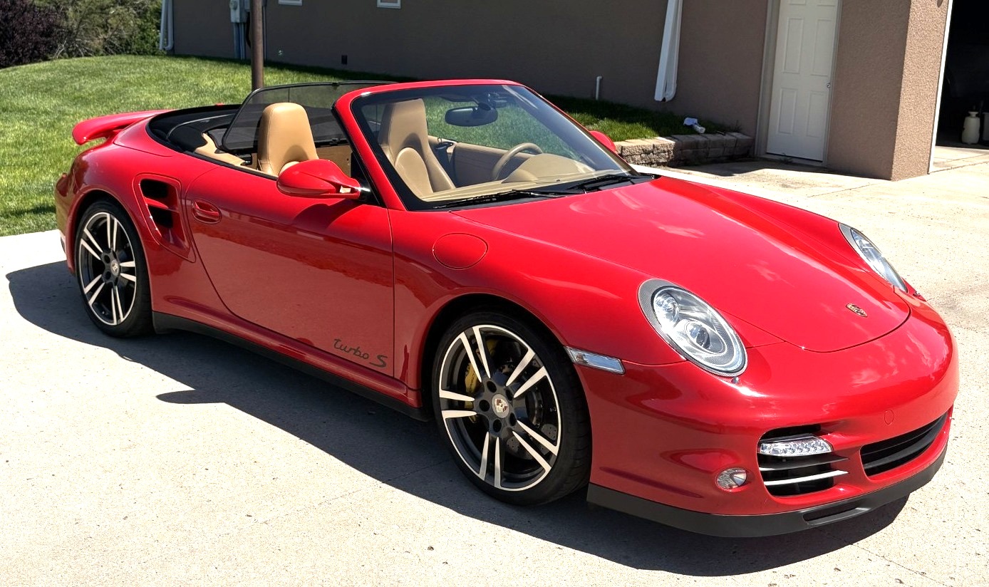 Used 2013 Porsche 911 Edition 918 Spyder AWD/4WD image 2