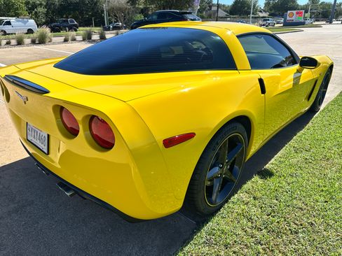 Used 2013 Chevrolet Corvette Coupe w/ 3LT Preferred Equipment Group image 10