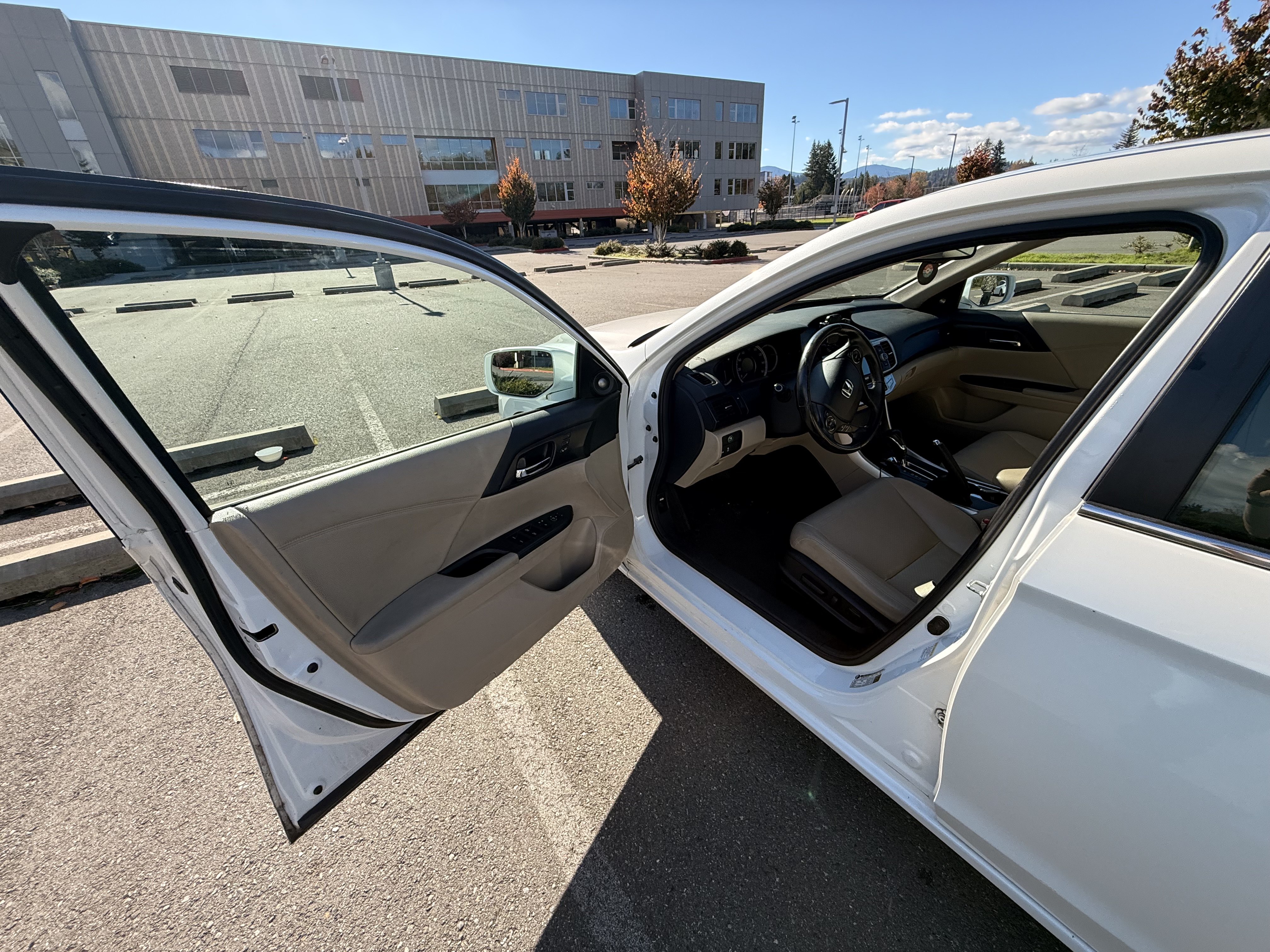 Used 2014 Honda Accord EX-L image 13