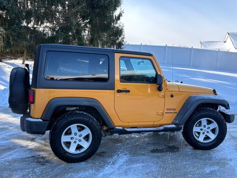 Used 2012 Jeep Wrangler Sport image 11