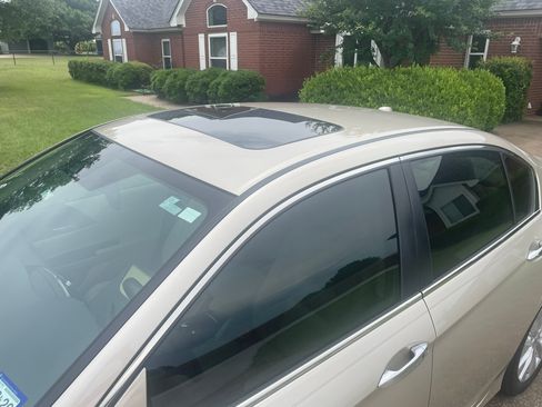 Used 2015 Honda Accord EX-L image 11