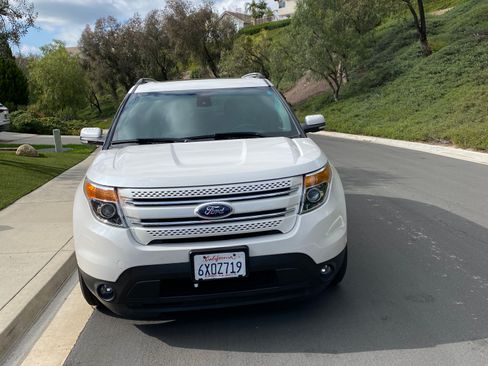 Used 2013 Ford Explorer Limited image 2