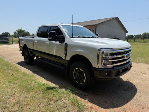 Used 2024 Ford F250 King Ranch w/ Tremor Off-Road Package AWD/4WD image 4