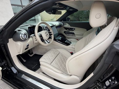 Used 2022 Mercedes-Benz SL 63 AMG 4MATIC image 11
