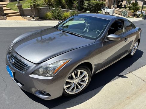Used 2011 INFINITI G37 Coupe RWD image 4