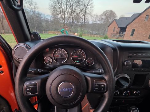 Used 2011 Jeep Wrangler Sport image 8