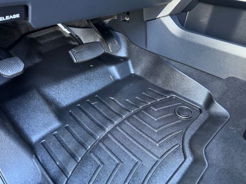 Used 2022 Ford F350 Lariat w/ Lariat Ultimate Package image 9