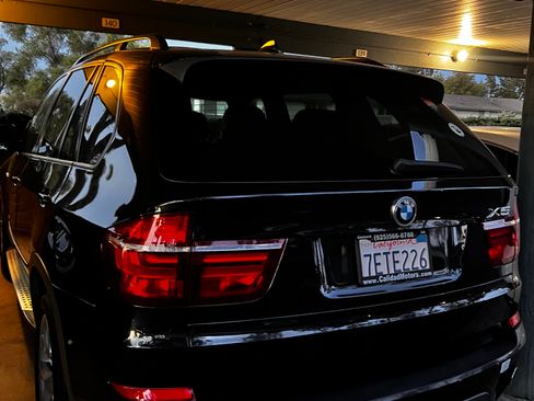 Used 2011 BMW X5 xDrive35i image 11