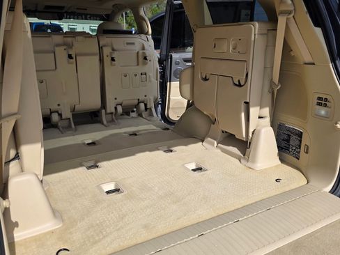 Used 2017 Lexus LX 570 4WD image 19