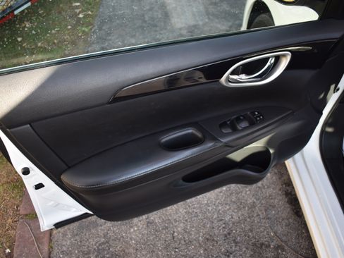 Used 2019 Nissan Sentra SV image 16