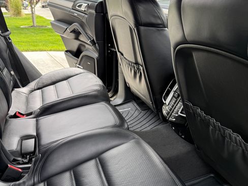 Used 2014 Porsche Cayenne AWD/4WD image 14