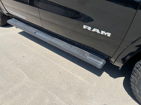 Used 2022 RAM 1500 Laramie AWD/4WD image 5