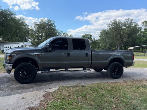 Used 2009 Ford F350 Lariat AWD/4WD image 2
