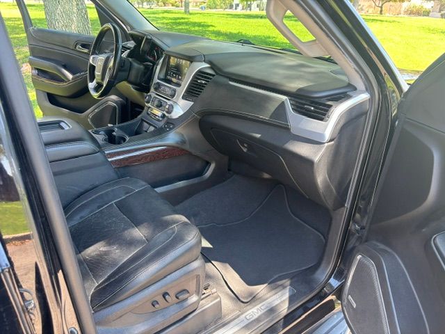 Used 2019 GMC Yukon SLT AWD/4WD image 13